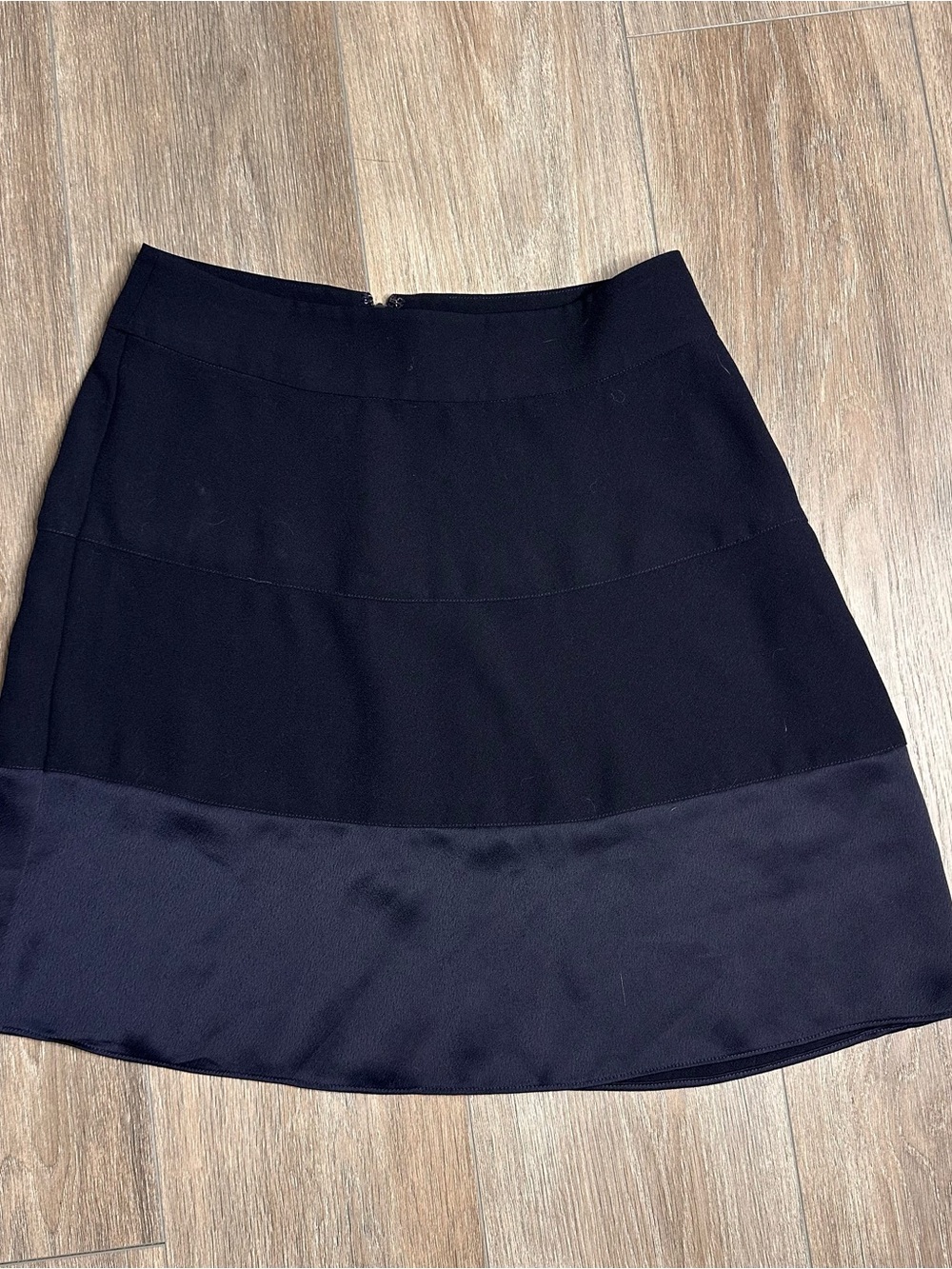 Preppy deep navy blue Banana Republic skirt